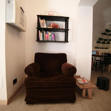 Castle Hostel Генуа Екстериор снимка