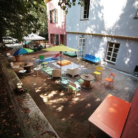 Castle Hostel Генуа Екстериор снимка
